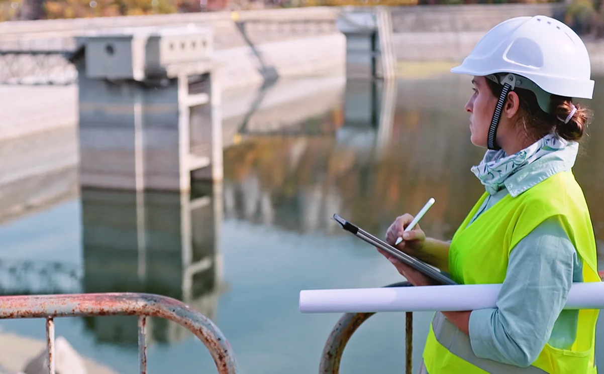 Lone Worker Safety - Ulitily Workers -Water Industry - Direct Safety